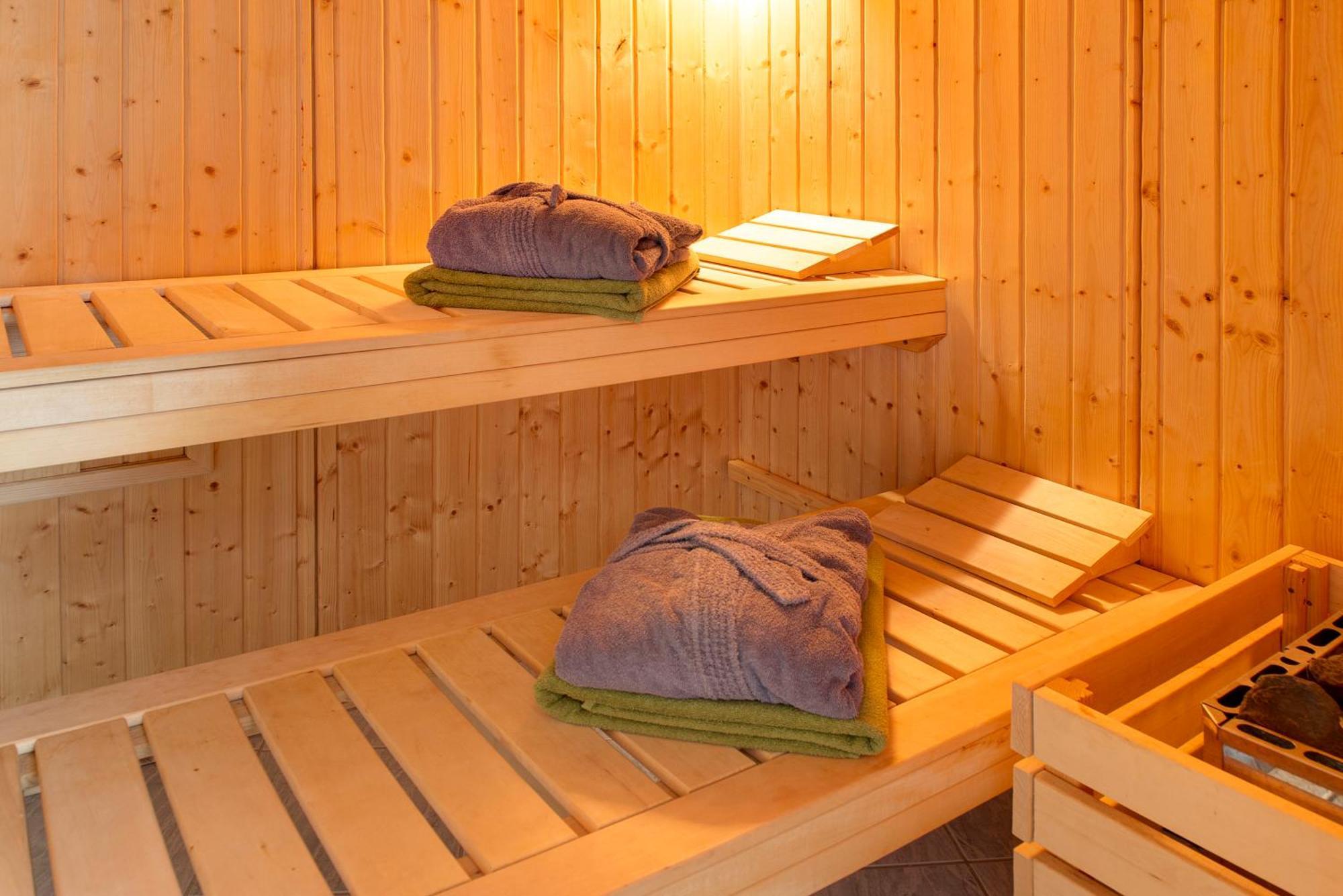 Spawo Mit Sauna Und Whirpool 普富伦多夫 外观 照片
