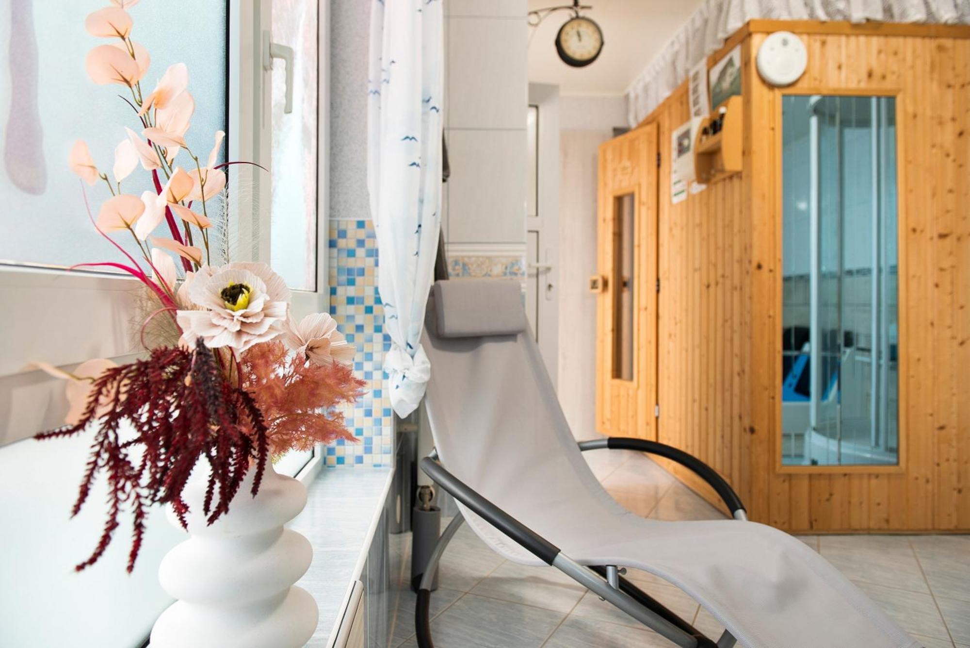 Spawo Mit Sauna Und Whirpool 普富伦多夫 外观 照片